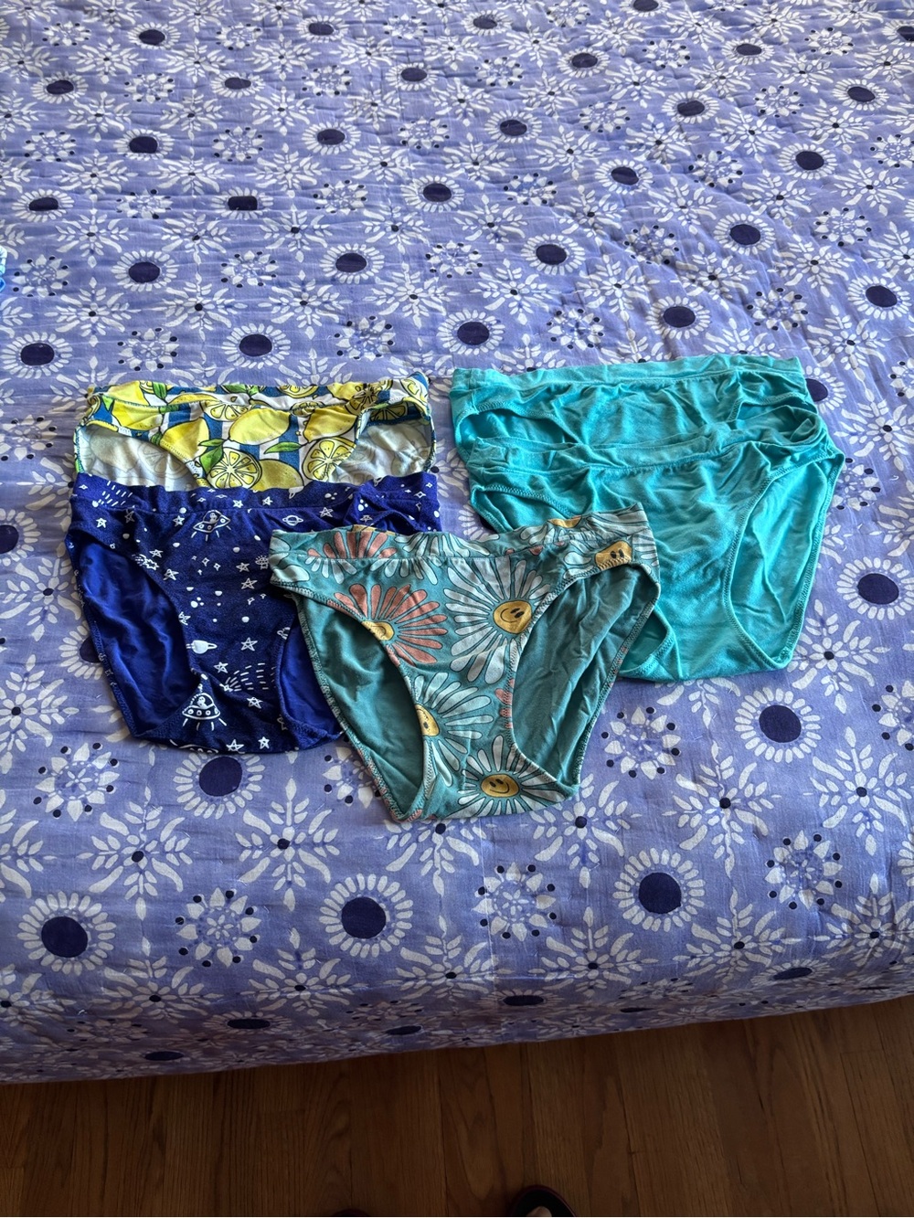 5 Pair of Me Undies in Medium